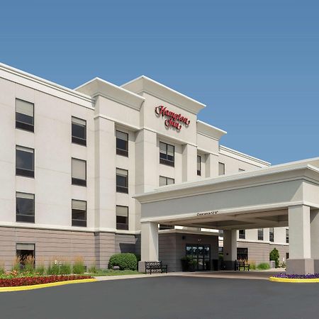 Hampton Inn Warsaw Bagian luar foto