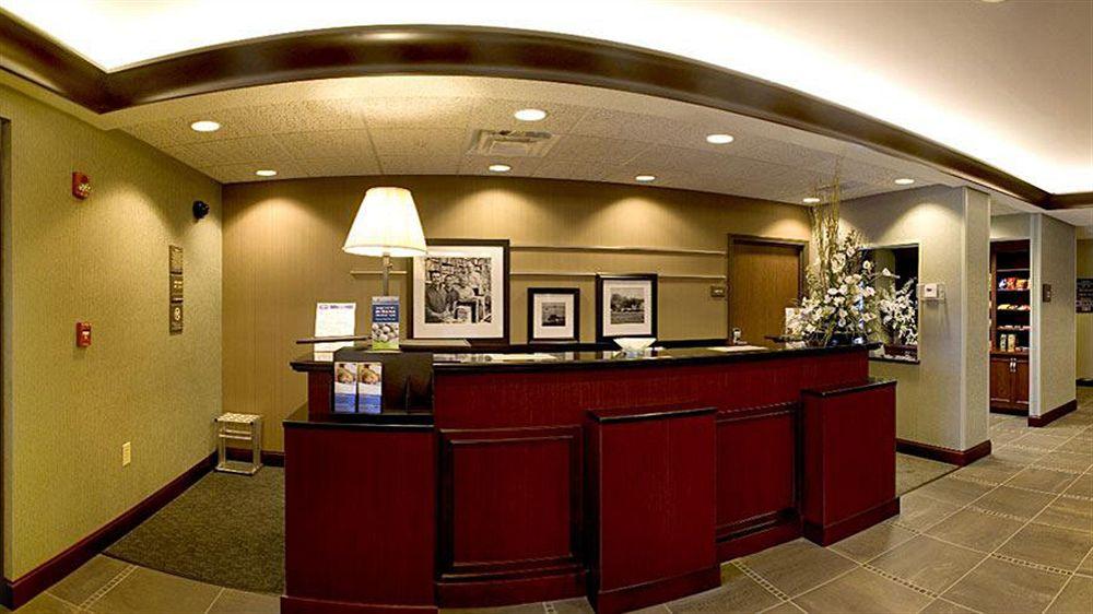 Hampton Inn Warsaw Bagian luar foto