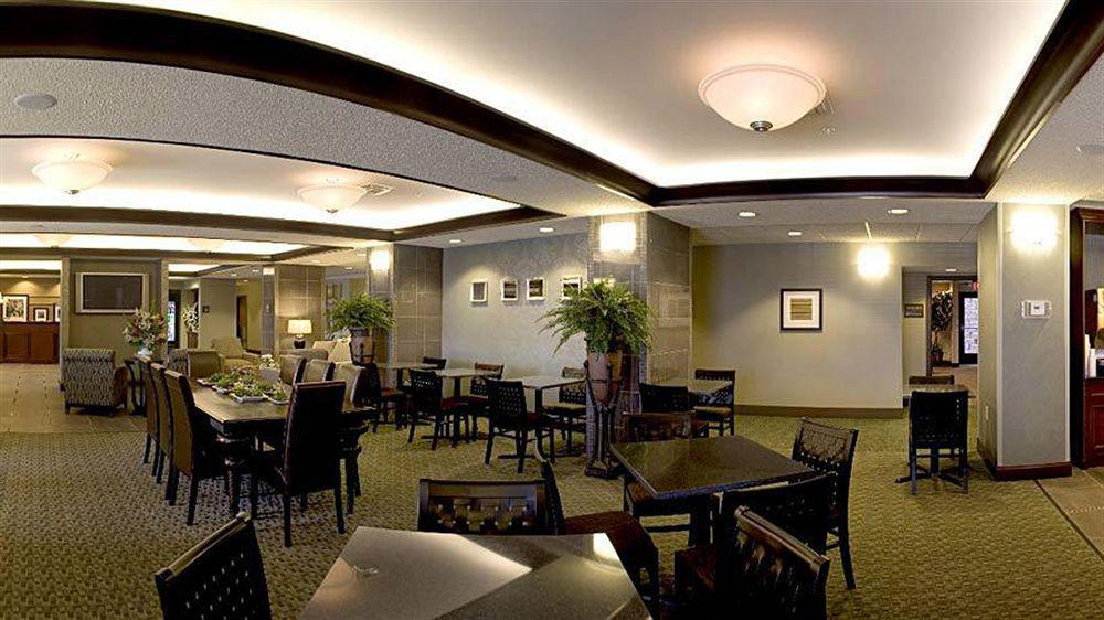 Hampton Inn Warsaw Bagian luar foto