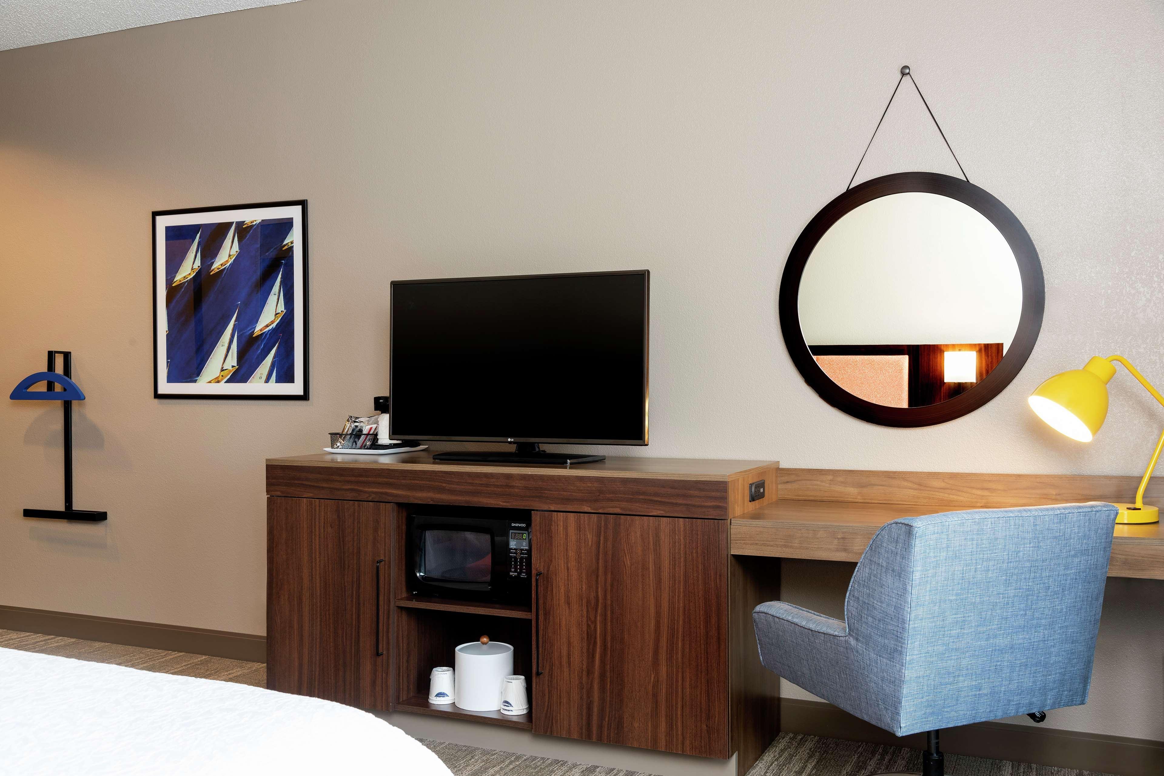 Hampton Inn Warsaw Bagian luar foto