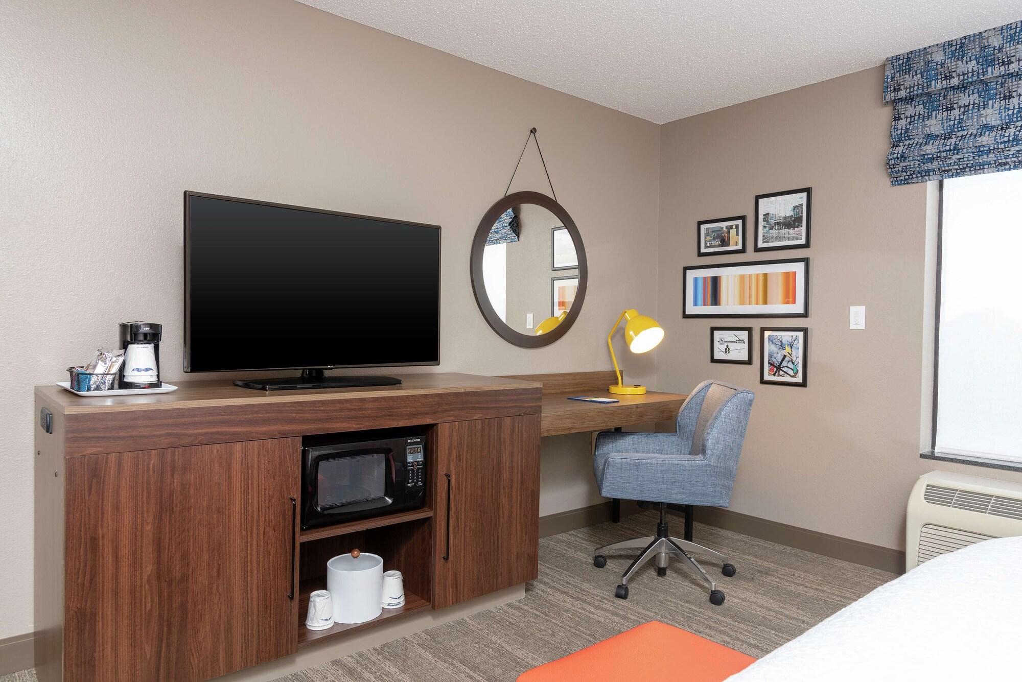 Hampton Inn Warsaw Bagian luar foto