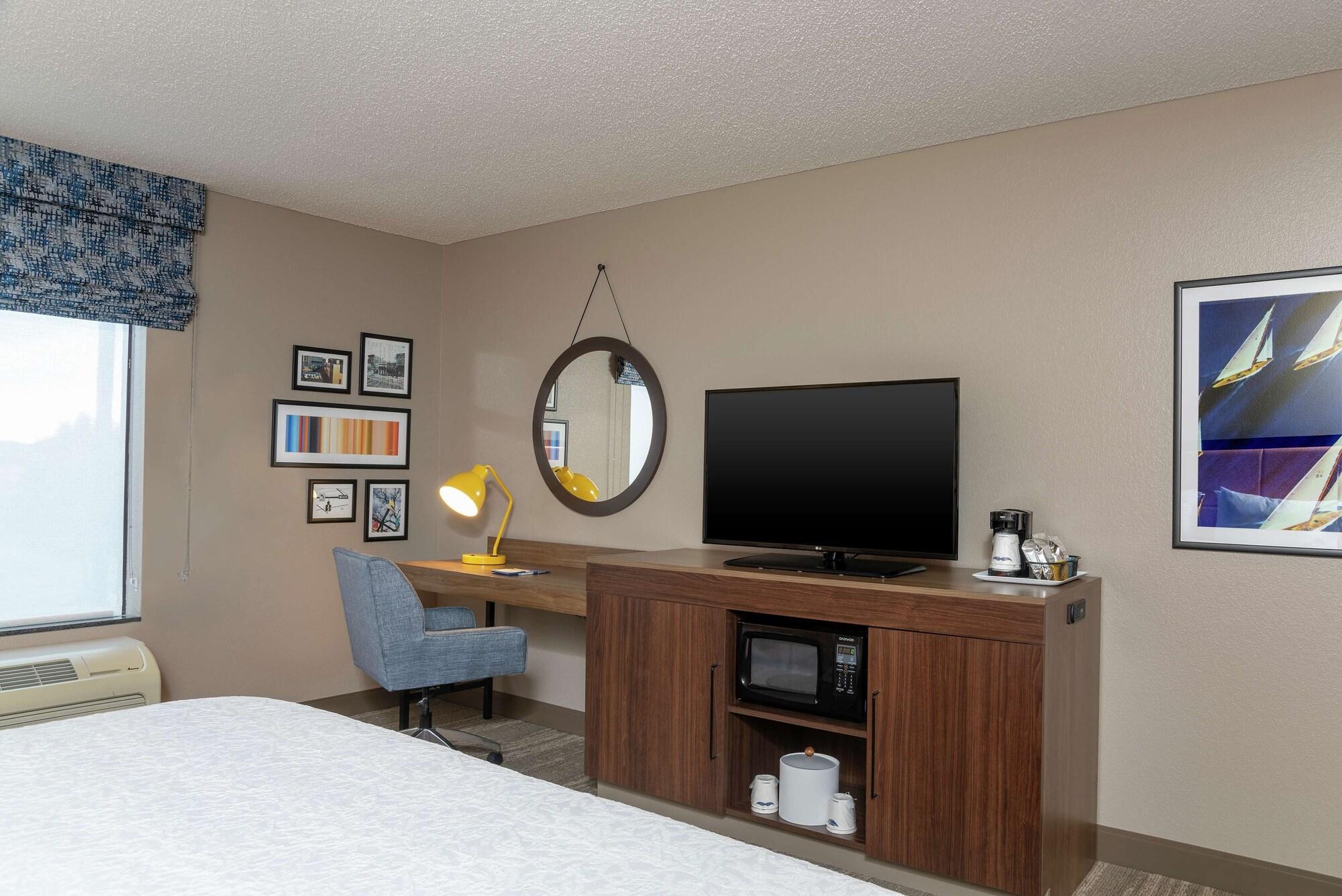 Hampton Inn Warsaw Bagian luar foto