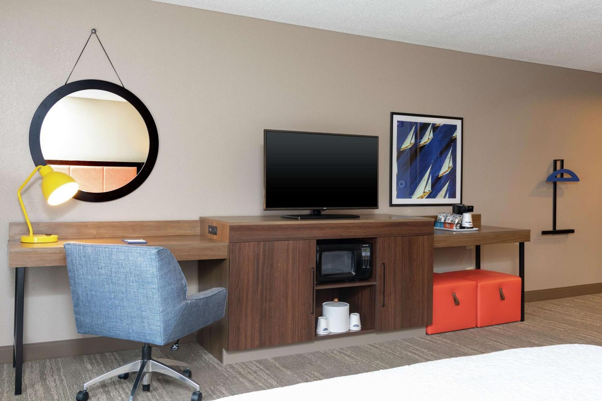 Hampton Inn Warsaw Bagian luar foto